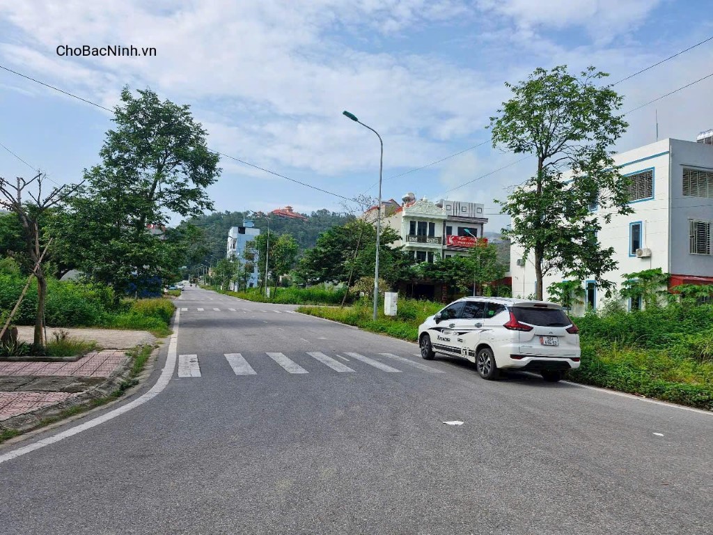 BÁN CÁC LÔ ĐẤT N21, N23, N25 TẠI KĐT LẠC PHÚ 1 - P. YÊN DŨNG - BẮC NINH - CBNVT